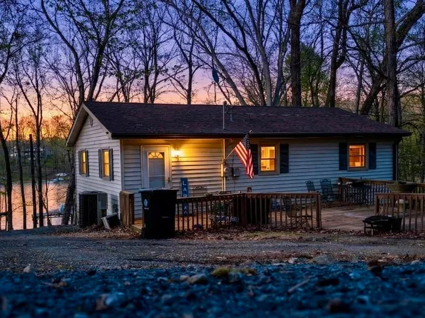 212 Cherry Bay Rd, Cadiz, KY 42211