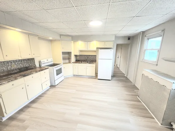 319 S Kennedy Dr, McAdoo, PA 18237