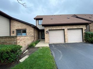 1762 Pebble Beach Dr, Hoffman Estates, IL 60169