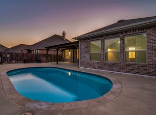 1273 Meridian Dr, Forney, TX 75126