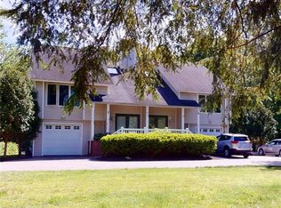 20 Stony Ln #1-1-1, North Kingstown, RI 02852