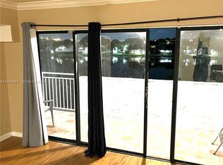 9359 Fontainebleau Blvd APT F301, Miami, FL 33172