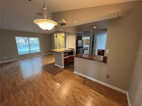 5th image of 8220 Wellsmere Cir