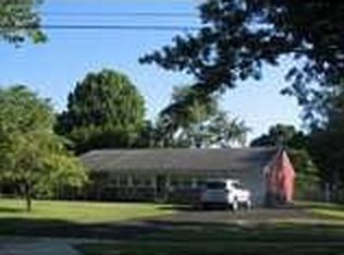 2 Aldrich Rd, Kendall Park, NJ 08824