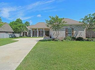 2024 Englewood Dr, Biloxi, MS 39532