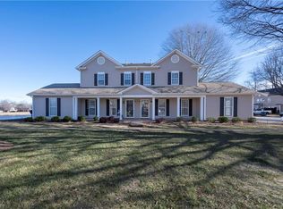 156 Pinewood Ln UNIT 101, Advance, NC 27006