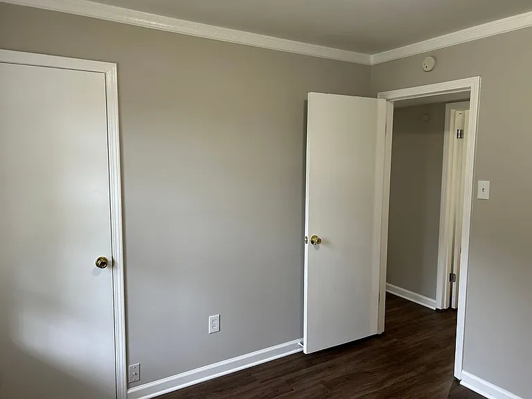 1296 Vicksburg Dr — Photo 10
