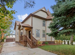52 N Madison Ave, La Grange, IL 60525