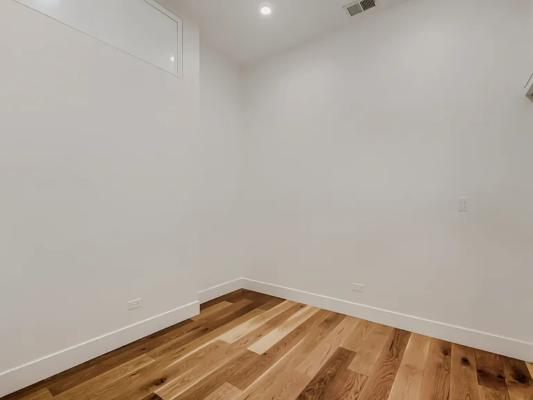 6740 N Sheridan Rd #2N — Photo 15