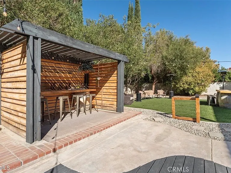 2729 Parton Cir — Photo 29