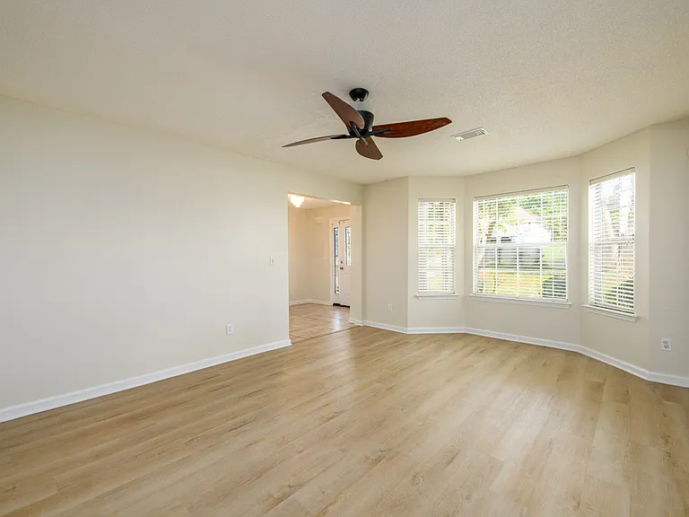 4827 Snap Creek Ln — Photo 8