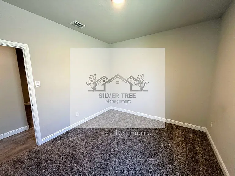 10921 Rockchapel Dr — Photo 29