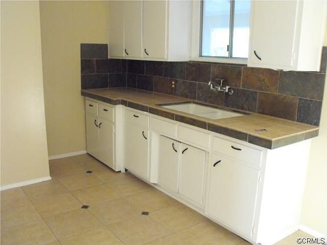 2nd image of 598 N 16th St