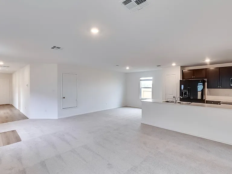 1105 Catfish Ln — Photo 7