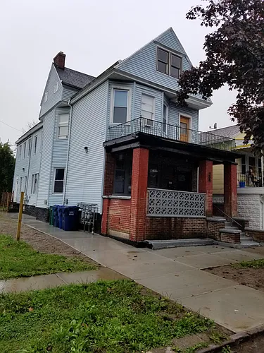 264 Whitney Pl #1 Photo 1