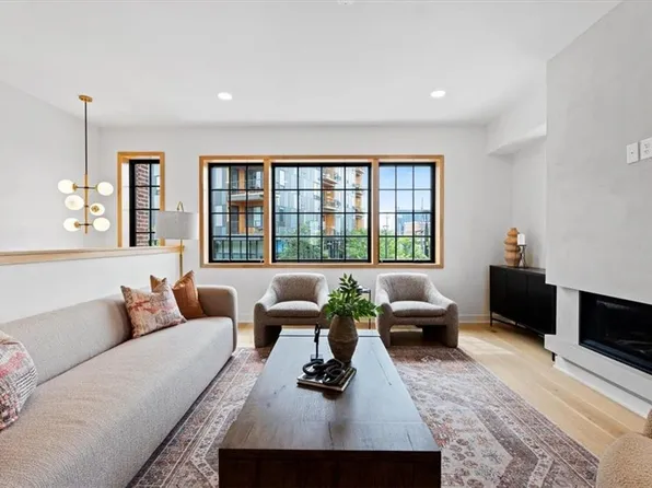 1911 Locust St, Kansas City, MO 64108