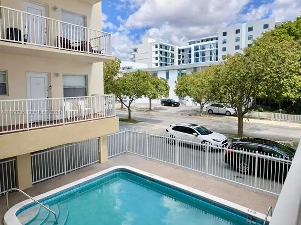 2008 Jackson St, Hollywood, FL