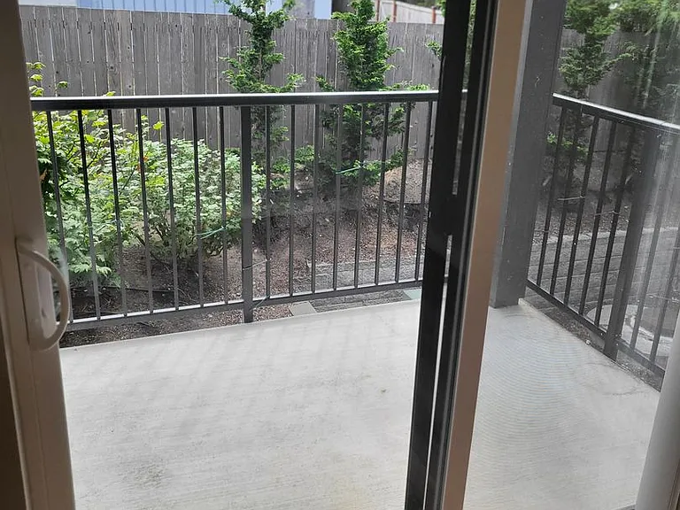 Pacific Ridge Apartments — Photo 10