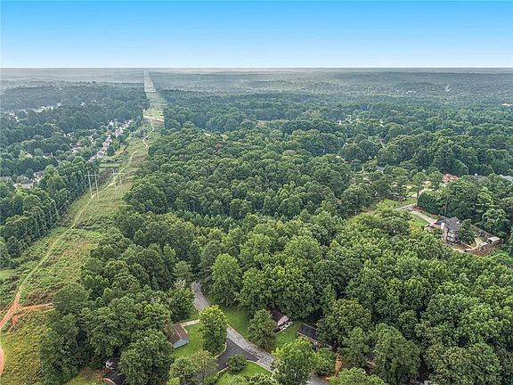 3rd image of 3520 Linecrest Rd Lot 28