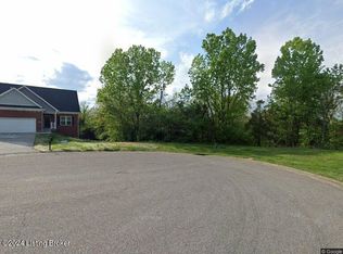 7102 Astin Ct, Louisville, KY 40219