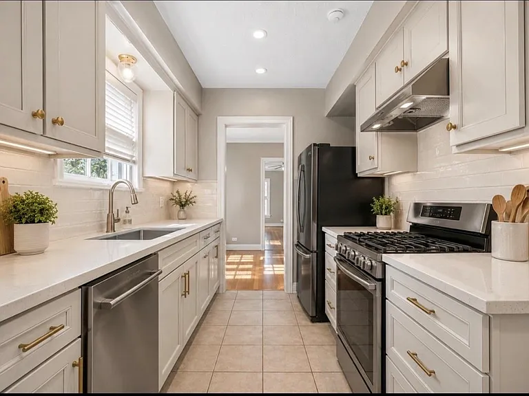 1210 Shearn St — Photo 15