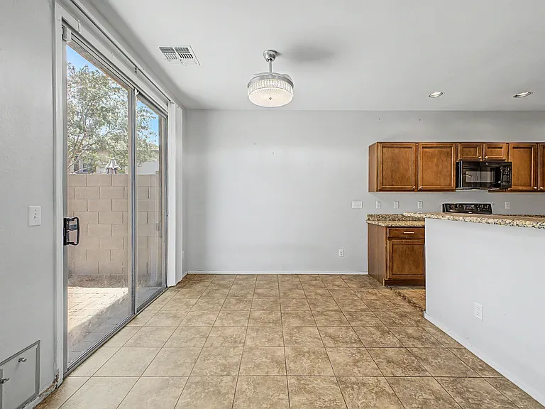 1250 S Rialto St #7 — Photo 11