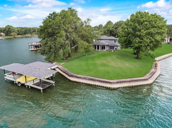 340 Knights Cir, Streetman, TX 75859