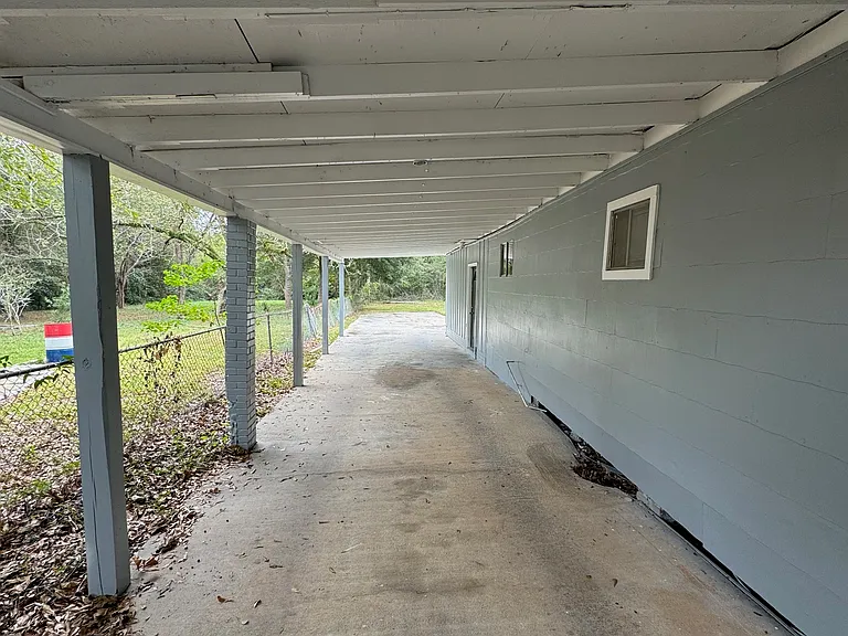 318 Park Ave — Photo 4