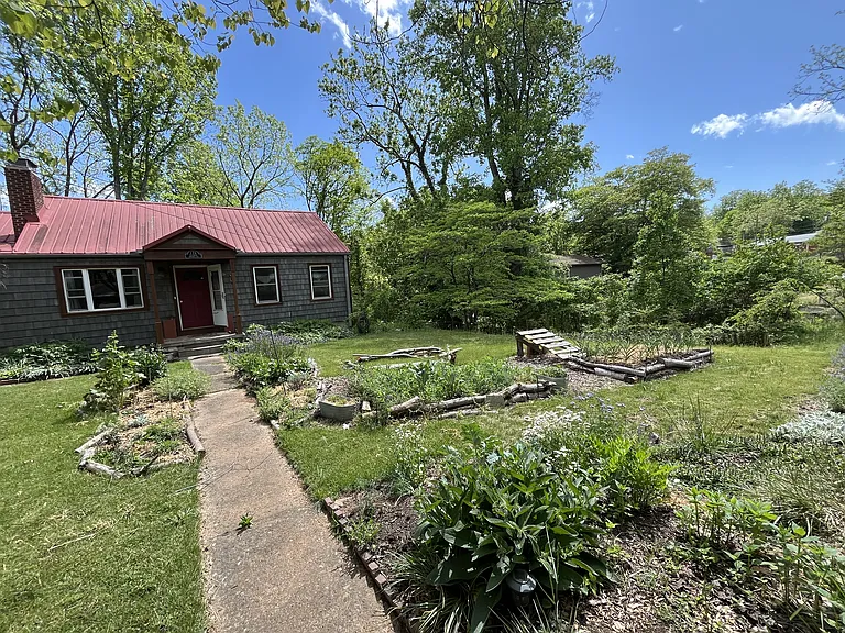 176 Sulphur Springs Rd — Photo 39
