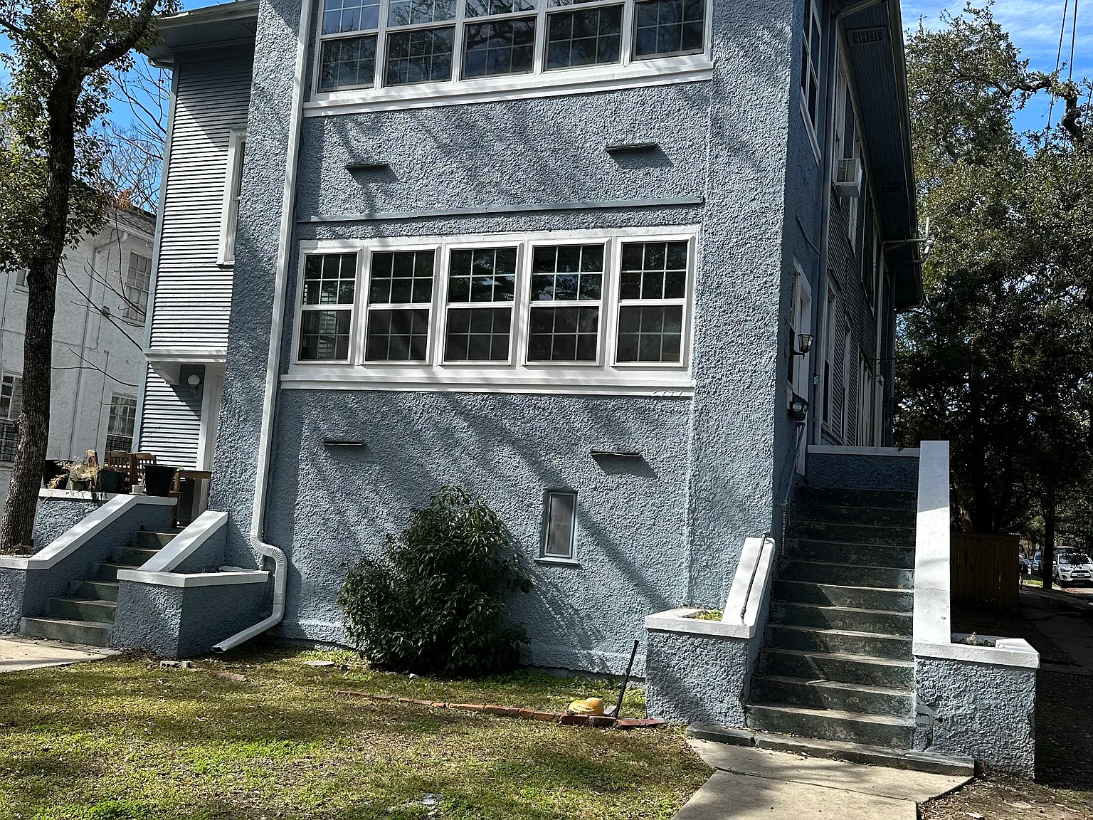 2440 Palmer Ave — Photo 1