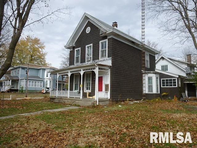 2nd image of 622 W Beecher Ave