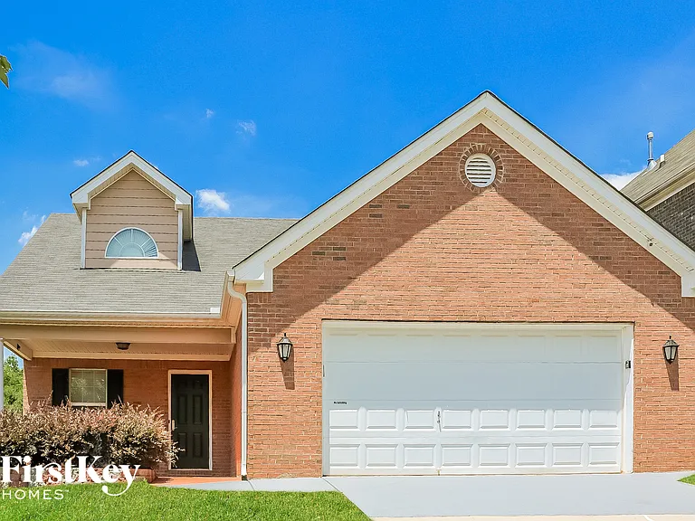 813 Winsap Dr — Photo 1