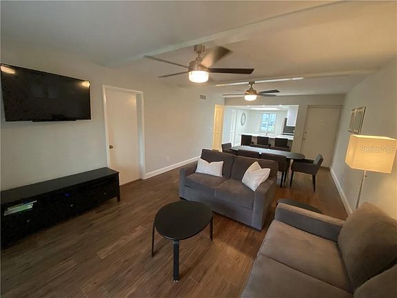5th image of 271 Cypress Ln #2