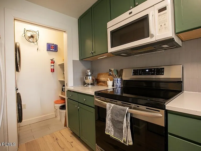 6677 N 2200 W #208 — Photo 7