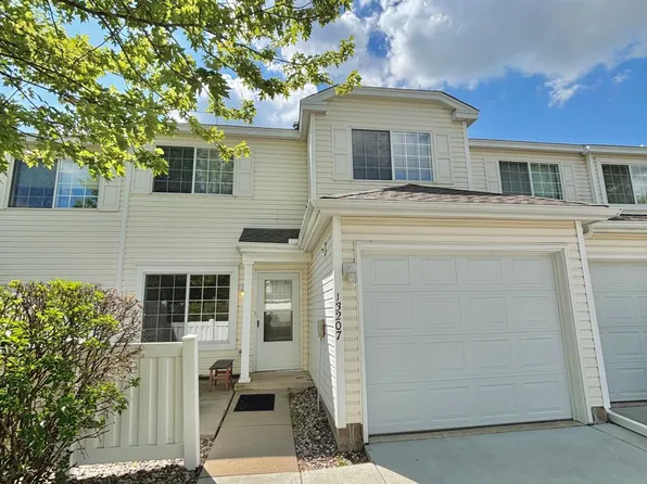 13207 Bush Ln, Eden Prairie, MN 55347