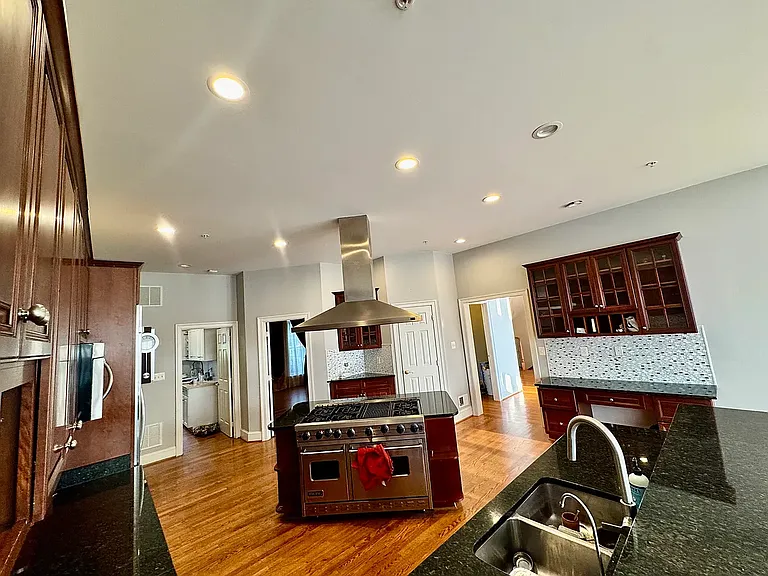 12019 Tregoning Pl — Photo 17