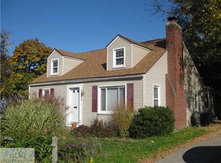 2305 Roberts Ln, Lansing, MI 48910