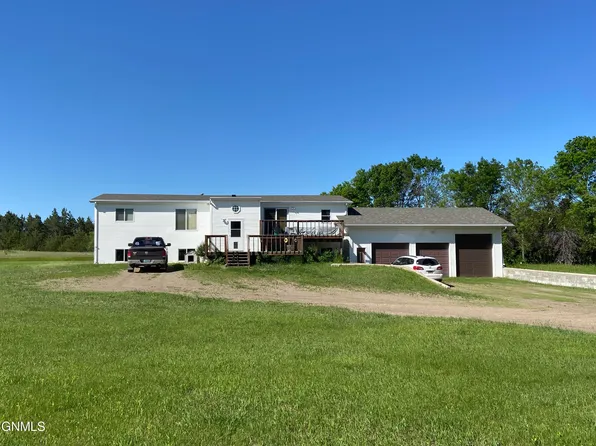 8731 Bar D Rd, Bismarck, ND 58504