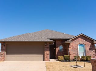 18208 Scarborough Dr, Edmond, OK 73012