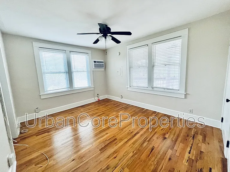 430 5th St N #6 — Photo 6