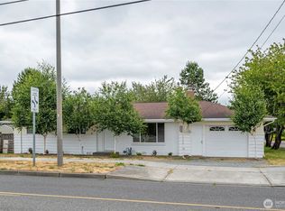 110 N Oak Harbor Rd, Oak Harbor, WA 98277