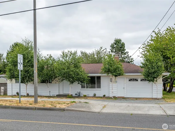 110 N Oak Harbor Road, Oak Harbor, WA 98277
