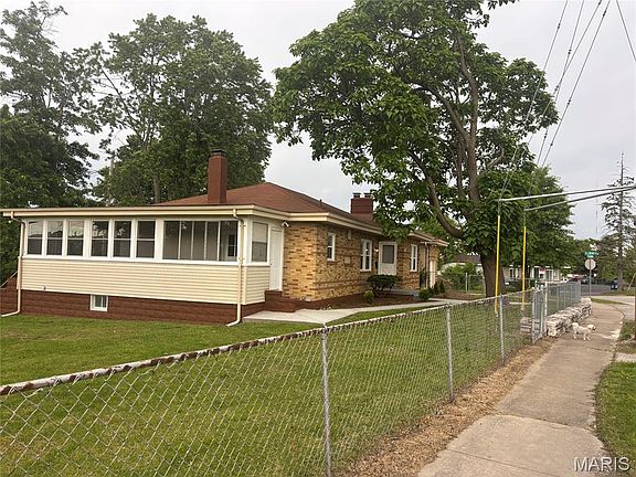 2nd image of 2555 Telegraph Rd