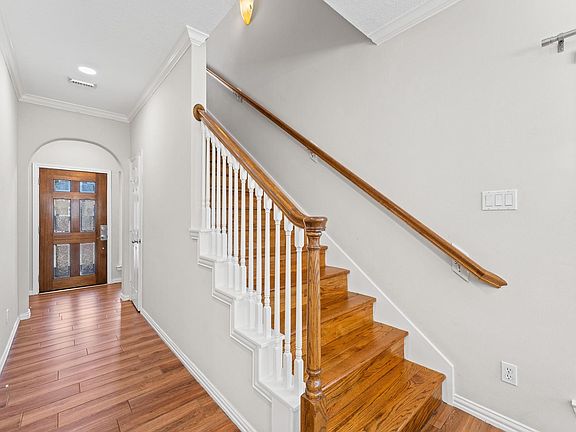 5th image of 6107 Windwater Pointe