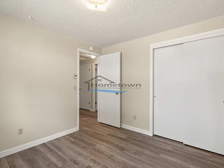 342 W Davidson Ave — Photo 19