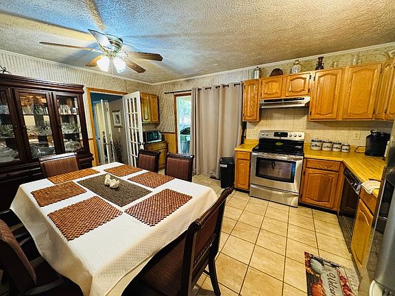 4th image of 137 Cottonwood Ln