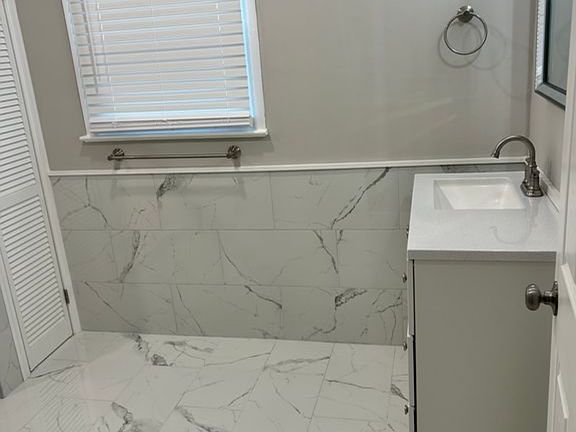 4th image of 1629 Bay Ave #1