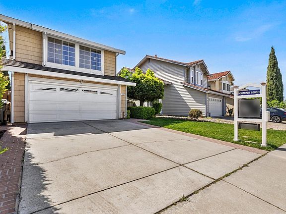 4th image of 2926 Vista Creek Dr