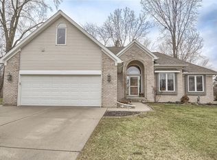 6269 Burningtree Dr, Burton, MI 48509