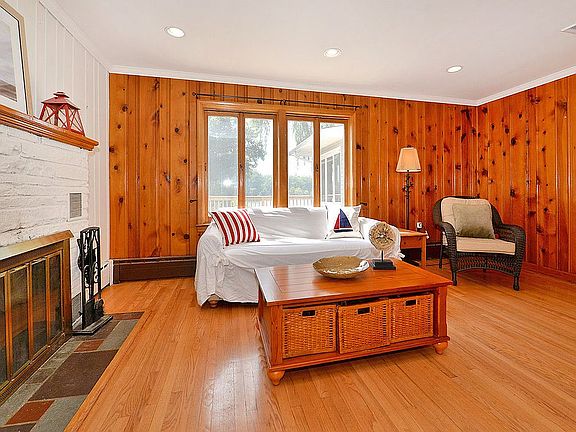 lvg room features FP